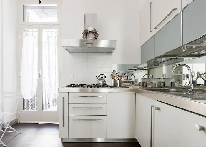 Re-imagined In Historical Building Apartamento