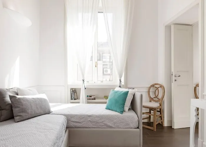 Apartamento Re-imagined In Historical Building *